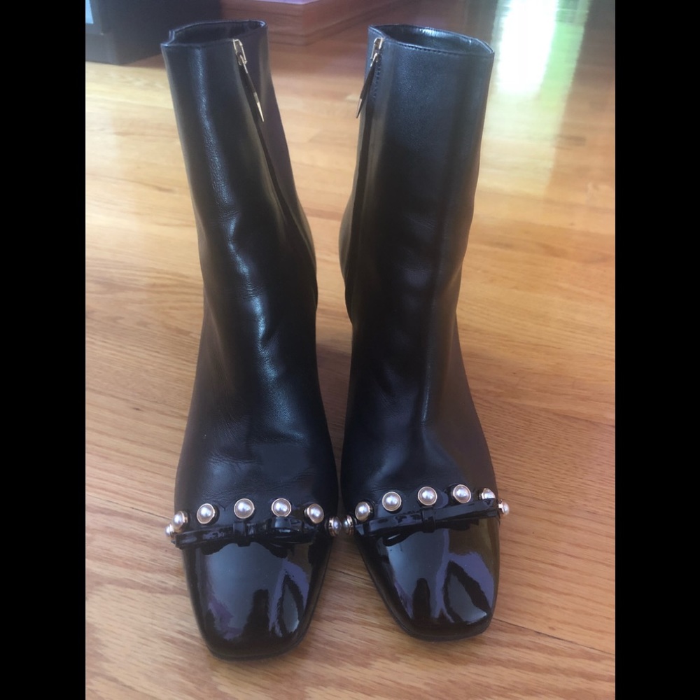 Kate spade ankle booties with pearl detail